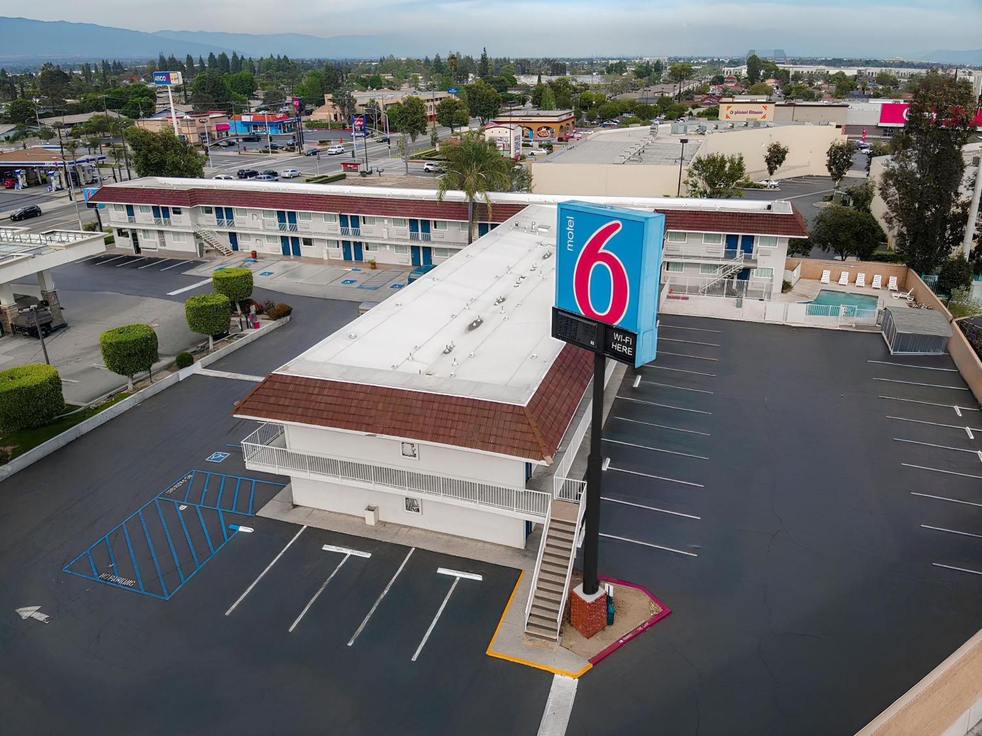Motel 6 Ontario Airport Exterior foto