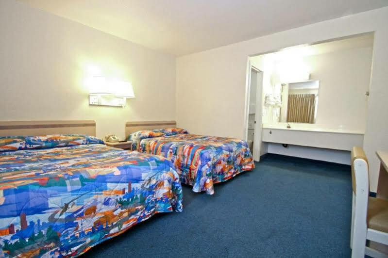 Motel 6 Ontario Airport Exterior foto